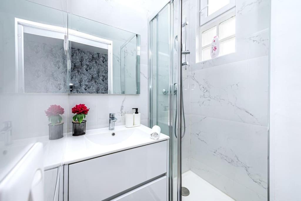 Apartment Cosy Et Proche Metro *